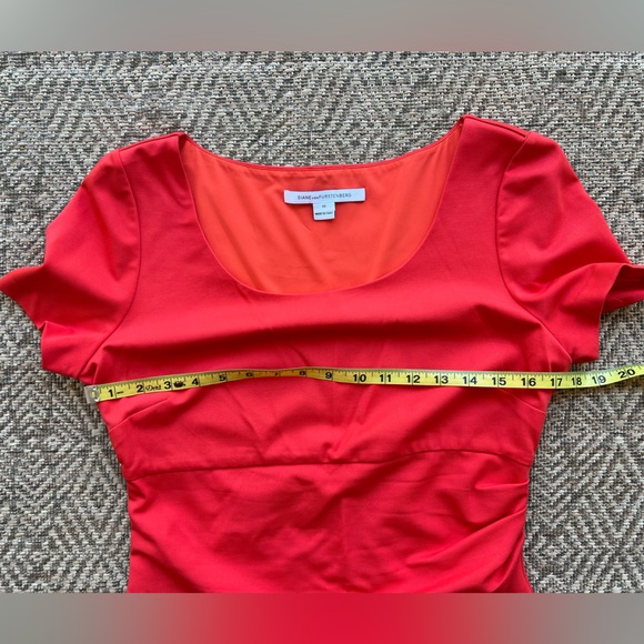 Diane Von Furstenberg DVF Women's‎ Orange Short Sleeve Dress Size 10 - Picture 2 of 7